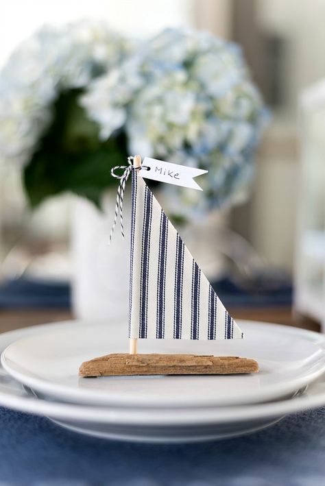 Nautical Table Setting - It All Started With Paint Yachtie Life, Nautical Table Centerpieces, Nautical Tablescapes, Nautical Table Setting, Sailboat Party, Nautical Table Decor, Dinner Table Set Up, Nautical Centerpiece, Dinner Centerpieces