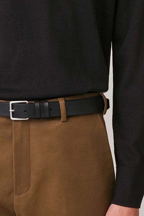 CONTRAST LEATHER BELT - Black / olive - Belts - COS Mens Leather Accessories, Collection Ideas, Men's Belts, Mens Outfit Inspiration, Coats Jackets Women, Leather Jackets Women, Small Leather Goods, Womens Fashion Trends, Mens Belts