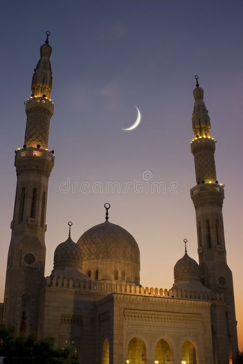 Ramadan mosque. Jumeirah mosque (Dubai) at sunset with a crescent moon , #Sponsored, #Jumeirah, #mosque, #Ramadan, #Dubai, #moon #ad Islam Moon, Jumeirah Mosque, Insta Backgrounds, Arabian Nights Aesthetic, Mekka Islam, Iphone Dynamic Wallpaper, Arsitektur Masjid, Islamic Art Canvas, Mosque Art