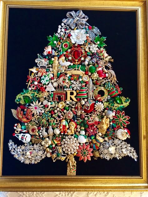 “R we Ready For Christmas” made this one for myself! I had saved all the most cool brooches for this monster. I always say all these trees are not the same, 70 pins? vintage old jewelry/brooch, framed Christmas tree art/craft -Chichester Hill Gallery Vintage Jewelry Tree Picture, Vintage Christmas Tree Pins Brooches, Brooch Tree Vintage Christmas, Christmas Jewelry Tree Framed Art, Christmas Broach Display Ideas, Christmas Pins Brooch, Brooch Christmas Tree Diy, Christmas Tree Made From Old Jewelry, Tree Art Craft