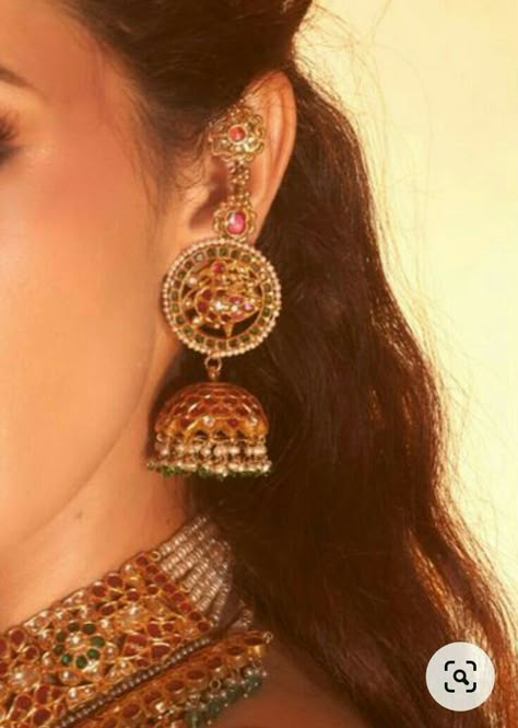 Kundan Jhumka Earrings Gold, Kundan Buttalu Gold Earrings, Traditional Kundan Earrings, Maatilu Designs Gold, Kundan Buttalu, Mattal Jhumka, Jumkis Indian Jewelry, Matilu Designs Gold, Gold Jhumka Earrings Bridal