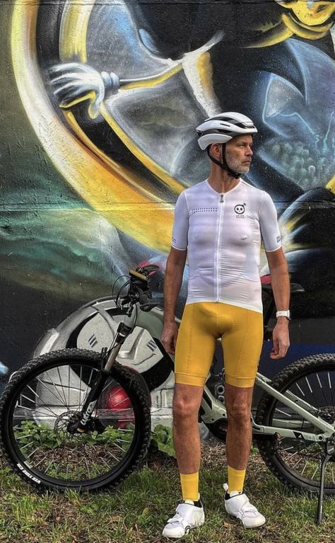 Cyclist Outfit Men, Cycling Outfit Men, Cycling Apparel Men, Cycling Lycra, Cycling Attire, Lycra Men, Bike Wear, Men In Uniform, Cinnamon Buns