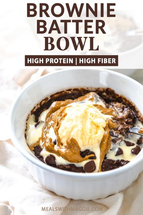 Healthy Dessert Bowls, Brownie Batter Oats, Brownie Bowl, Edible Brownie Batter, High Protein Desserts, Protein Treats, Protein Powder Recipes, Protein Desserts, Protein Meals