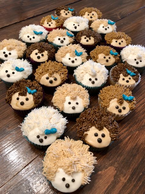 Hedgehog Cupcakes Hedgehog Smash Cake, Hedgehog First Birthday Party, Hedgehog Themed Birthday Party, Hedgehog Birthday Party, Hedgehog Baby Shower Ideas, Hedgehog Party Ideas, Hedgehog Cake Ideas, Hedgehog Birthday Party Ideas, Hedgehog Cupcakes