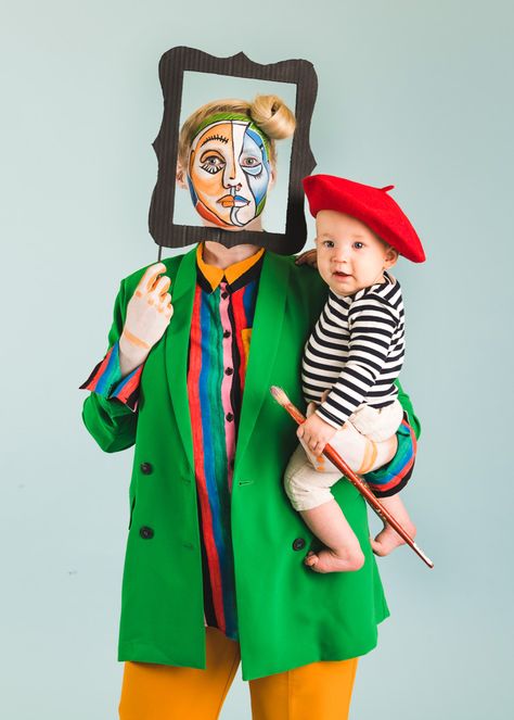 Picasso and Painting mommy and me Halloween Costume Painting Costume, Costume Carnaval, Fairy Halloween Costumes, Diy Kostüm, Diy Halloween Projects, Halloween Face Mask, Fantasias Halloween, Family Costumes, Family Halloween Costumes