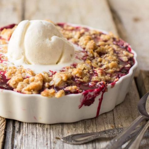 Marionberry Crisp, Marionberry Recipes, Lemon Jello Cake, Summertime Desserts, Dessert Cravings, Sweet Apples, Oh Sweet Basil, Fruit Crisp, Good Pie