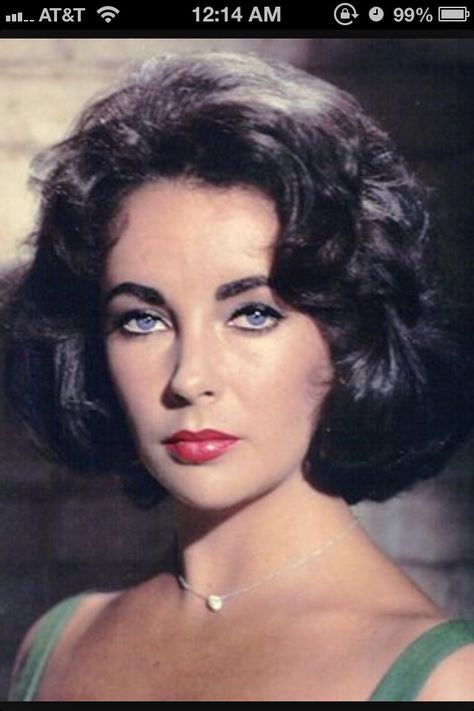 Starring Elizabeth Taylor Eyes, Edward Wilding, Mike Todd, Violet Eyes, Hollywood Icons, Actrices Hollywood, Purple Eyes, Elizabeth Taylor, Golden Age Of Hollywood