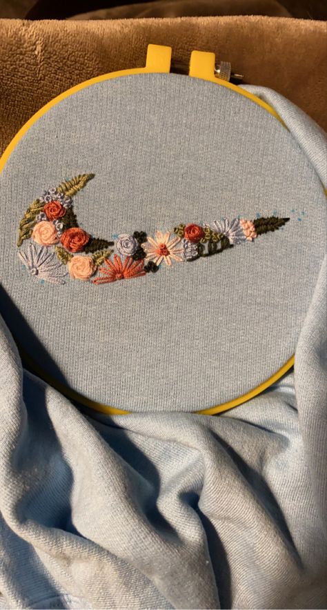 Nike Flower Embroidery, Wave Embroidery, Diy Embroidery Shirt, Nike Embroidery, Free Embroidery Patterns, Embroidery Stitches Beginner, Clothes Embroidery Diy, Pola Bordir, Diy Embroidery Designs