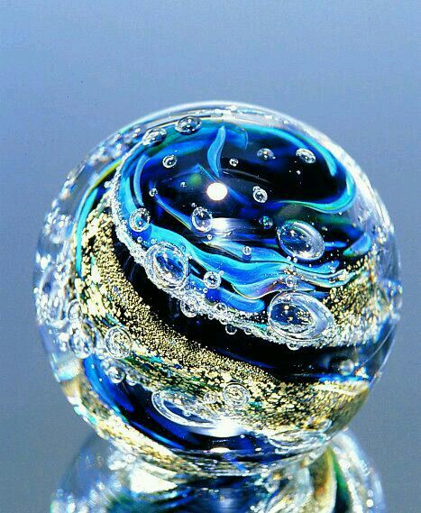 Very cool love these things!! Water Droplets, Glass Ball, Bubbles, Water, Glass, Gold, Blue