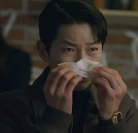 Korean Reaction Pic, Fake Crying, Funny Effects, Dry Sense Of Humor, Korean Drama Funny, Kdrama Memes, Kdrama Funny, Drama Memes, Dark Memes