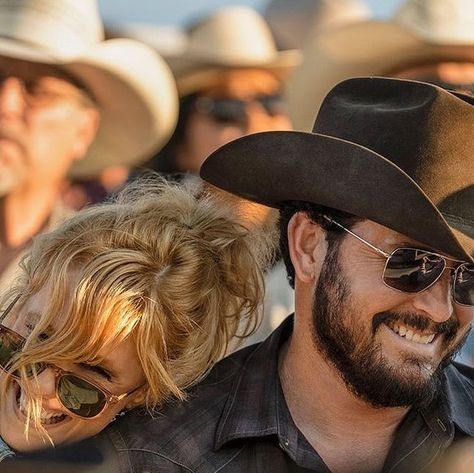 Beth Dutton Fanpage on Instagram: "Never smiled that way until they found each other again. ♥️ 🏷️ #bethdutton #ripwheeler #yellowstonetv #yellowstone #kellyreilly #colehauser #bethandrip #montana" Yellowstone House Aesthetic, Yellowstone Kayce And Monica, Rip Beth Yellowstone, Dutton Ranch Aesthetic, Yellow Stone Video, Dutton House, Yellowstone Aesthetic, Found Each Other Again, Beth Yellowstone