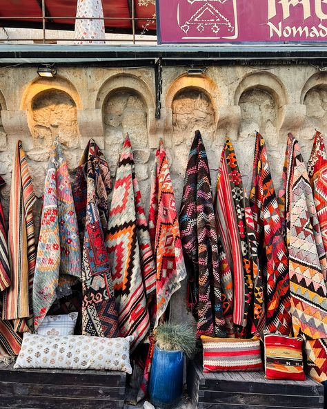 Cappadocia, Türkiye 🇹🇷 || Turkish Rug Shopping I don’t often buy big souvenirs when we travel, but the one thing I absolutely wanted to do in Türkiye was shop around for a Turkish wool runner rug. Because we had so little time in Istanbul, I waited to shop in Cappadocia since we were staying in Göreme, the heart of the region, for a few days. In Göreme, we found a family-owned carpet shop, Seven Brothers Carpet (not a sponsored post). Hesitant at first that I would be pressured into bu... Istanbul Shopping, Carpet Shops, Grand Bazaar, Wool Runner Rug, Istanbul Turkey, Staying In, Rug Shopping, Runner Rug, Vintage Rug