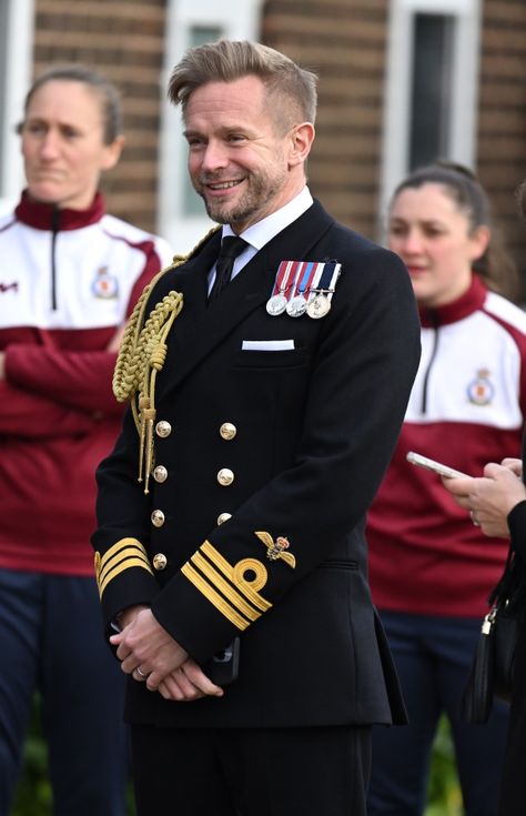 British Royal Navy, Kate Middleton News, British Army Uniform, British Uniforms, Kate Middleton Prince William, Prince Williams, Royal Family News, Navy Man, Kate Middleton Style