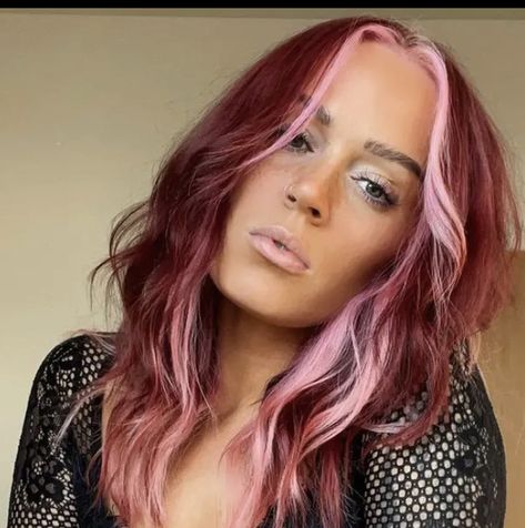 Half Pink Half Red Hair, Red Hair Pink Money Piece, Valentines Hair Color, Burgundy Pink Hair, Maroon And Pink Hair, Pink And Burgundy Hair, Burgundy And Pink Hair, Pink Money Piece Hair, Burgundy Hair Ideas