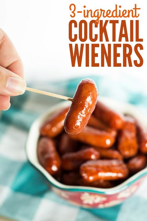 Cocktail Wieners Recipe with Grape Jelly & BBQ Sauce #crockpotappetizers #slowcookerrecipes Cocktail Sausage Recipes, Sausage Crockpot Recipes, Cocktail Wieners, Little Smokies Recipes, Smokies Recipe, Crockpot Chicken And Gravy, Sausage Appetizers, Slow Cooker Appetizers, Smoked Cocktails