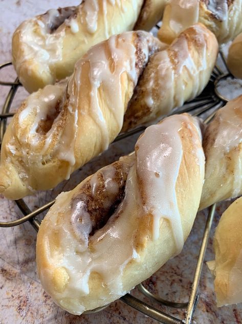 My Country Table, Cinnamon Twists, Country Table, Vanilla Glaze, Cinnamon Rolls Homemade, Yeast Bread, Sweet Roll, Cinnamon Buns, Breakfast Breads