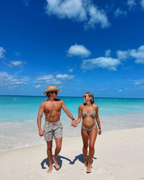 Cass Spinelli, Bahamas Pictures, Maternity Beach, Pregnancy Pics, Bahama Mama, Dream Family, Beach Pics, Beach Maternity, Couples Vibe