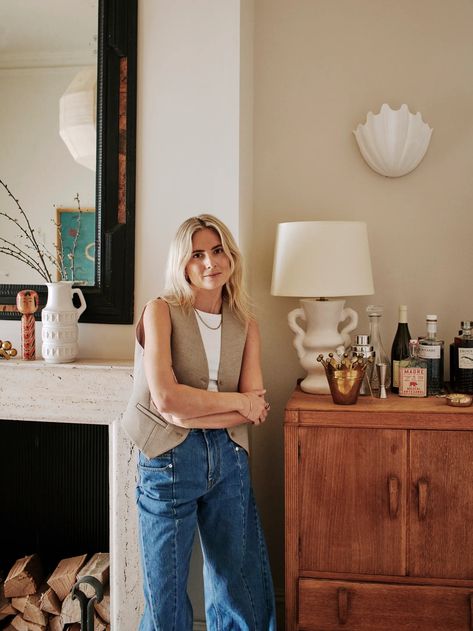 Lucy Williams brings her signature sense of style to her west London house | House & Garden Lucy Williams Home, Aston Matthews, Sliding Bathroom Doors, Snug Room, Lucy Williams, House Blend, London House, Victorian Terrace, House Renovation