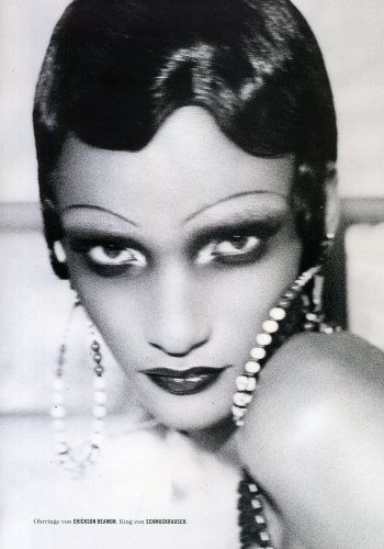 Cabaret Makeup, 20s Makeup, 1920s Makeup, 1920s Glamour, Ellen Von Unwerth, Make Up Inspo, Vintage Makeup, 1920s Fashion, Vintage Hollywood