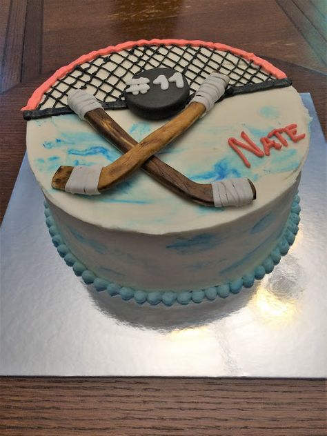 Hockey Birthday Cake Diy, Hockey Birthday Cake For Boys, Easy Hockey Cake, Hockey Themed Birthday Cake, Hockey Themed Cake, Ice Hockey Cake, Hockey Cakes For Boys, Hockey Cake Ideas, Cottage Birthday