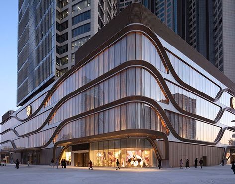 gentle monster teams with sybarite architects in the artful otherworldly SKP-S beijing Shopping Center Architecture, Mall Facade, Deconstructivism, Brutalist Buildings, Mall Design, Desain Lanskap, Live Art, Retail Concepts, Alternate Universe