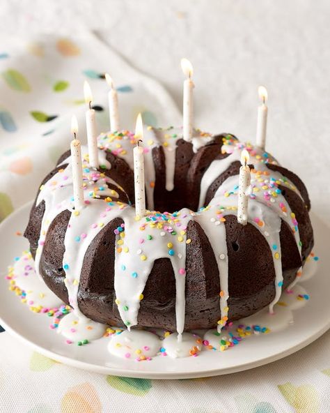 But it is! Birthday Bundt Cake, Cozy Baking, Donut Ideas, Easy Bundt Cake, Nursing Cake, Inside Cake, Glaze For Cake, Chocolate Bundt, Chocolate Bundt Cake