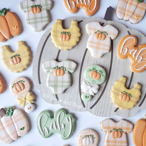 Rattle Cookies Decorated, Pumpkin Gender Reveal Cookies, Rattle Cookies, Pumpkin Gender Reveal, Special Cookies, Gender Reveal Cookies, Plaid Pumpkin, Cookies Theme, Ultrasound Tech