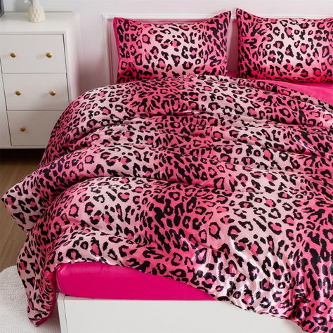 PRICES MAY VARY. 【Design】Gradual Change Pattern Leopard Design,Satin Silky Soft Quilt Set.Simple modern gift idea for teens, boys, girls, men or women. The unique comforter set gives your bedroom a stylish decoration, suitable for any room in your house. 【Set】Full/Queen Size Information-Comforter size is 228cm*228cm(88"x88"),2XPillowcases sizes is 50x70cm(19.6"x26") ，Please allow 5cm/2" actual product error. 【Material】The Satin Silky comforter is Ultra-soft,fade-resistant and machine washable.Mi Leopard Bedroom Decor, 2000s Room Decor, Mcbling Room, Leopard Bedroom, 2000s Room, Comforter Quilt, Animal Print Bedding, Unique Comforters, Designer Bed Sheets