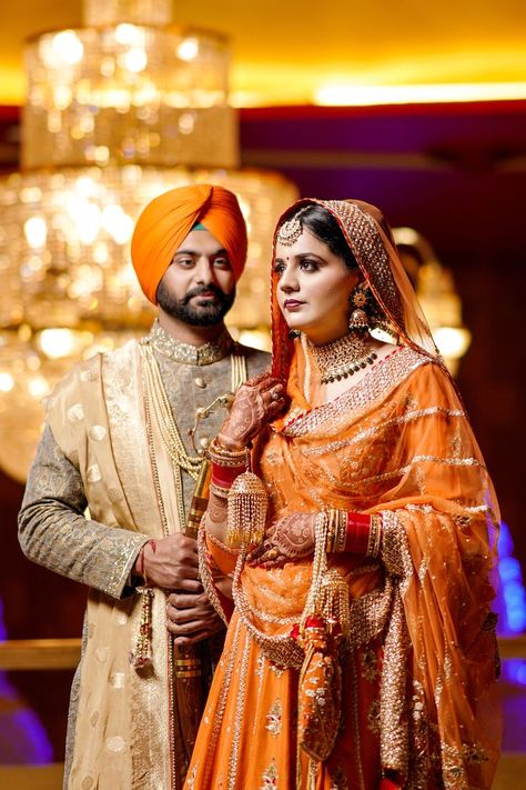 Couple Dress Ideas, Sikh Couple, Candid Poses, Punjabi Wedding Couple, Wedding Couple Pictures, Bride Photos Poses, Bride Photos, Punjabi Couple, Wedding Pose