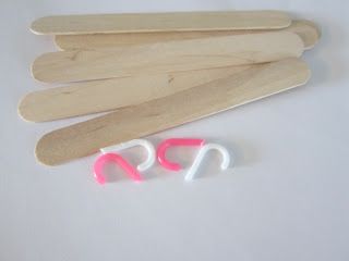 crafty couple: American Girl Doll Hangers Doll Clothes Hangers Diy, American Girl Cakes, Doll Clothes Hangers, Doll Storage, American Girl Diy, American Girl Doll Furniture, Diy Barbie Clothes, American Girl Doll Crafts, American Girl Crafts