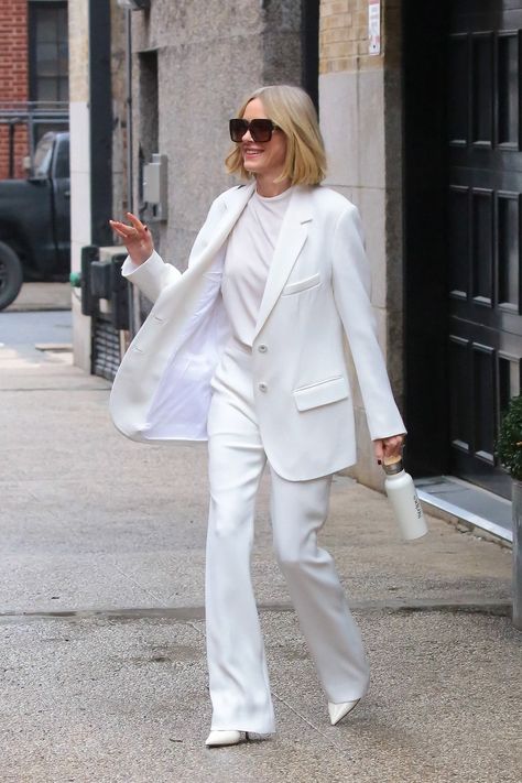 From Naked Dresses to Tailored Suits—a Look at the Timeless Style of Naomi Watts | Vogue Naomi Watts Street Style, Naomi Watts Style, Naked Dresses, Jimmy Choo Pumps, Slouchy Style, Naomi Watts, Tailored Suits, Australian Fashion, French Girl