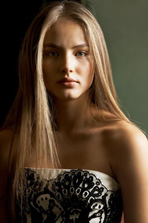 Ruslana Korshunova Hair, Ruslana Korshunova Aesthetic, Slavic Dolls, Ruslana Korshunova, Belle Blonde, Model Inspo, Gisele Bundchen, Beauty Icons, Beautiful Eyes