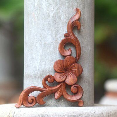 Art Sculpture En Bois, Bark Carving, Woodcarving Ideas, Carved Wall Decor, Wood Relief, Dremel Crafts, Wood Buddha, Wood Carving Furniture, Relief Carving