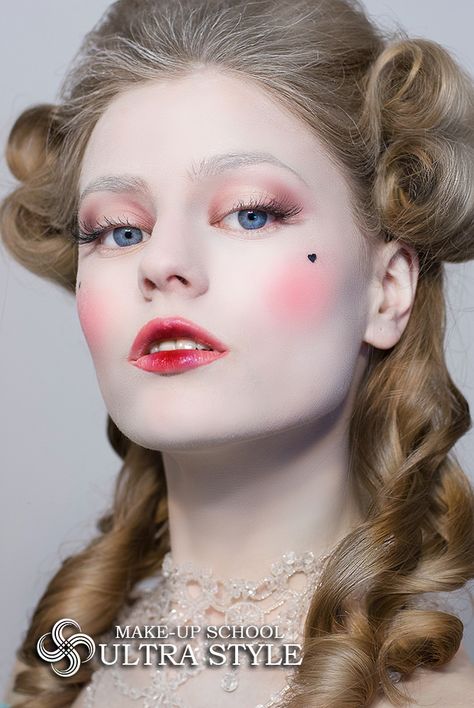 19th Century Makeup Looks, 1860s Makeup, 1800s Makeup Look, 1700 Makeup, Victorian Makeup Romantic, 1700s Makeup, Georgian Makeup, Elizabethan Makeup, Victorian Makeup Look