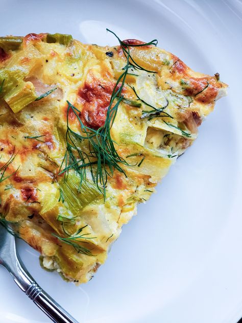 Potato Leek Frittata, Leek And Potato Recipes, Leeks And Potatoes, Ham Frittata, Cloves Recipes, Leek Frittata, Fritata Recipe, Salmon Frittata, Quick Supper