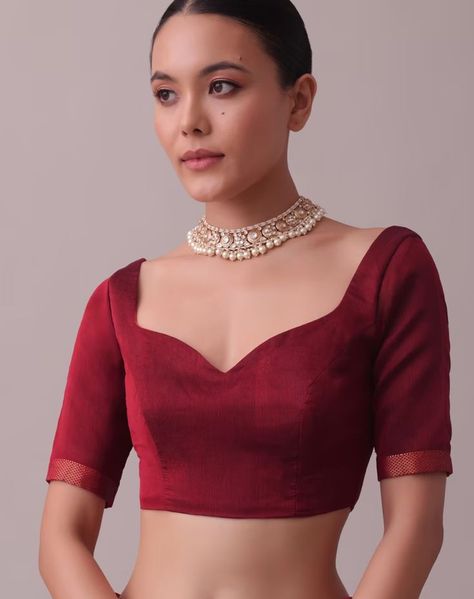 Lehenga Blouse Designs Front Neck, Red Blouse Designs For Lehenga, Blouse Design For Red Saree, Blouse Design Neck Pattern, Bridal Blouse Designs Front Neck, Saree Blouse Designs Front And Back, Bridal Blouse Ideas, Neck Designs For Lehenga Blouse, Saree Blouse Stitching Ideas