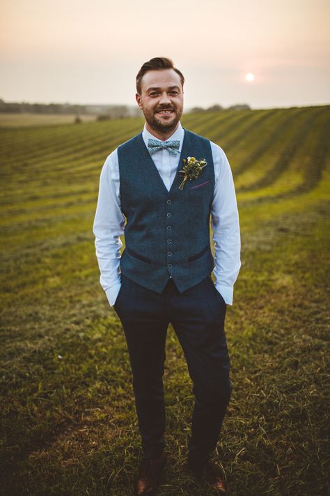 Mens Waistcoat Wedding, Groom Attire Rustic, Summer Groom, Vintage Wedding Suits, Faithful Man, Rustic Wedding Groom, Rustic Groom, Best Wedding Suits, Golden Fields