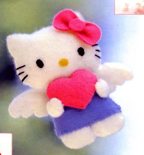 Needle Felt Hello Kitty, Felt Hello Kitty, Felt Doll Pattern, Diy Felt Christmas Ornaments, Felt Keychain, Christian Ornaments, Hello Kitty Crafts, Hello Kitty Themes, Diy Xmas Gifts