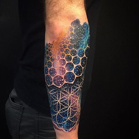 Love. Geometric Galaxy Tattoo, Space Mandala Tattoo, Galaxy Tattoo Sleeve, Galaxy Mandala, Space Mandala, Hexagon Tattoo, Hyper Realistic Tattoo, Geometric Sleeve Tattoo, Optical Illusion Tattoo