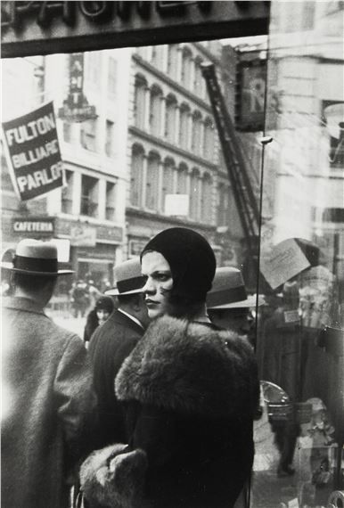 View Girl on Fulton Street By Evans Walker; Gelatin silver print; 8 3/4 x 5 3/4in 22.2 x 14.6cm sheet 14 x 10in 35.5 x 25.4cm ; Signed; . Access more artwork lots and estimated & realized auction prices on MutualArt. Walker Evans Photography, Jean Renoir, Fulton Street, Walker Evans, Gordon Parks, 50 & Fabulous, Henri Cartier Bresson, Street New York, Slim Aarons