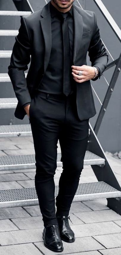 All black outfit for wedding also party wear Full Black Suit, Black Prom Suits, Wedding Suits Men Black, All Black Suit, Prom Suits For Men, Stylish Mens Suits, Black Outfit Men, Black Suit Men, Formal Men Outfit