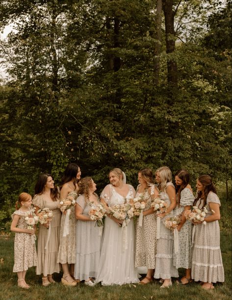 Mismatched Midi Bridesmaid Dresses, Vintage Wedding Bridesmaids, Farm Wedding Bridesmaids, Casual Bridesmaid Dresses Mismatched, Farm Wedding Bridesmaid Dresses, Neutral Mismatched Bridesmaid Dresses, Muted Bridesmaid Dresses, Cottage Core Bridesmaid Dresses, Mixed Floral Bridesmaid Dresses