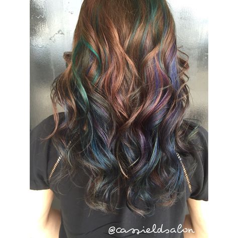 Oil slick hair @cassieldsalon Brunette Oil Slick Hair, Oil Slick Hair Color Light Brown, Hidden Oil Slick Hair, Galaxy Bayalage Hair, Brown Oil Slick Hair, Oil Slick Hair Color Blonde, Oil Slick Hair Color Brunettes, Oil Slick Hair Color, Hair Lights