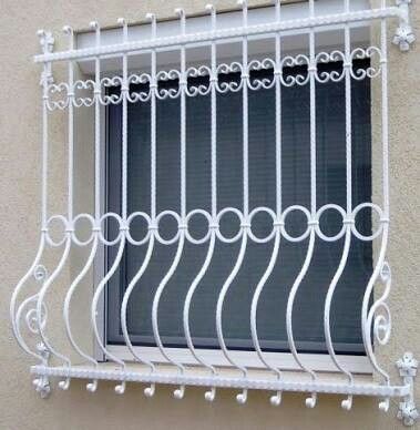 Window Security Bars, Iron Window Grill, Modern Window Grill, درج السلم, Window Grill Design Modern, Window Bars, Modern Roofing, Grill Door Design, Balcony Grill Design