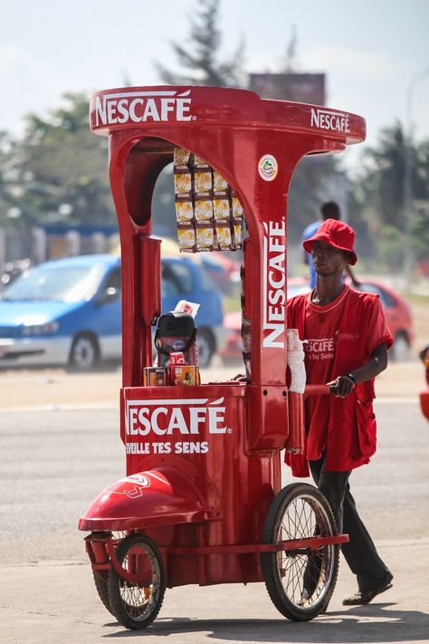 Vespa Decoration Ideas, Food Trailer Design, Food Setup, Food Truck Ideas, Foodtrucks Ideas, Bicycle Cafe, Gerobak Dorong, Food Stall Design, Street Food Design