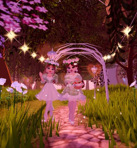 Royale high . Rh l cottage core l cottage ,spring outfit Spring Outfits Royale High, Royale High Spring Outfits, Cottage Gore, Cottage Spring, Cottage Core Outfit, Royale High, Cottage Core, Spring Outfit, Spring Outfits