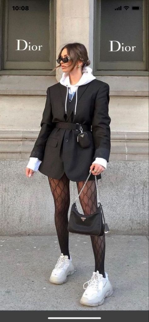 Prada Blazer Outfit, Gucci Inspo Outfits, Thick Tights Outfit Winter, Gucci Black Shorts, Sneaker Classy Outfit, Winter Biker Shorts Outfit, Blazer Tights Outfit, Biker Shorts Winter Outfit, Blazer Dress And Sneakers Outfit