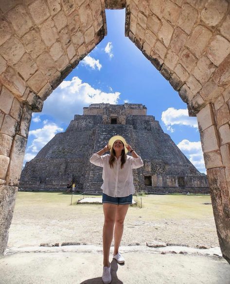 Uxmal Chichen Itza Outfit, Cancun Pictures, Teotihuacan Pyramid, Mexico Pictures, Merida Yucatan, Outfits For Mexico, Foto Tips, Chichen Itza, Mexico Travel