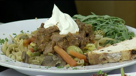 Slumgullion Recipe Irish, Slumgullion Recipe, Sirloin Roast, Irish Garden, Irish Stew, Scottish Recipes, Slow Roast, Irish Recipes, Peeling Potatoes