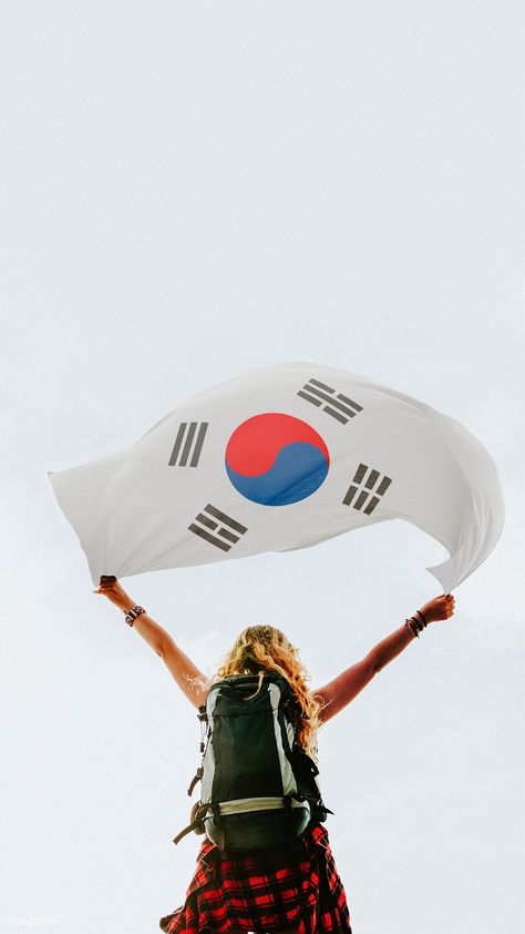 Woman holding the South Korean flag mobile wallpaper | premium image by rawpixel.com / HwangMangjoo South Korea Flag Wallpaper, Korean Flag Wallpaper, Flag Wallpaper Iphone, Korean Image, South Korean Flag, South Korea Flag, Korea Flag, Seni Mural, Chinese Flag